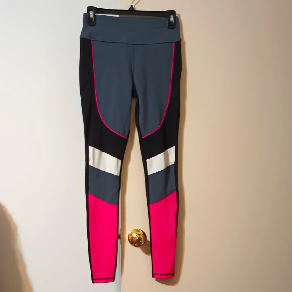 EUC ~ Avia Women's Color Block Active Performance Power Stripe Leggings (Small)